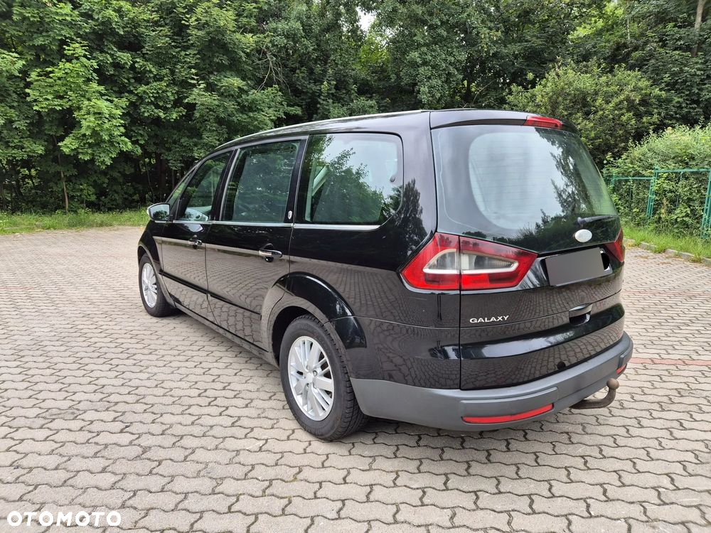 Ford Galaxy 2.0 TDCi Ghia - 24