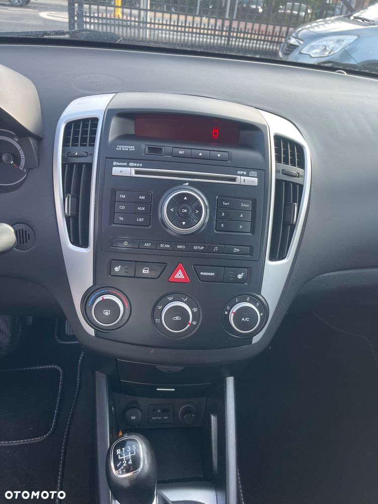 Kia Ceed 1.4 CVVT LX Basis - 12