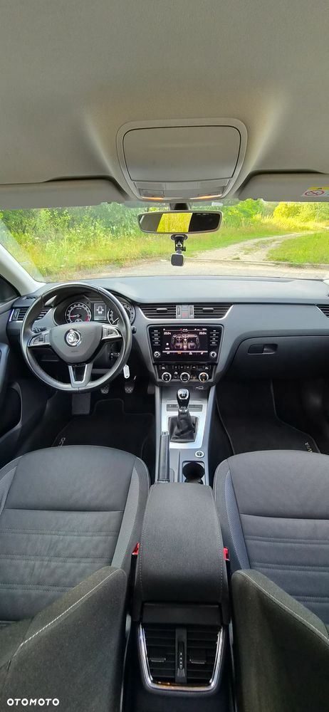 Skoda Octavia 1.6 TDI SCR Ambition - 11