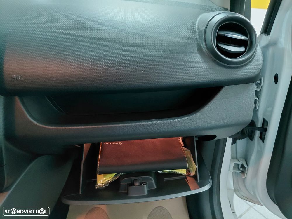 Renault Clio 1.5 DCi Van Iva Dedutível - 22