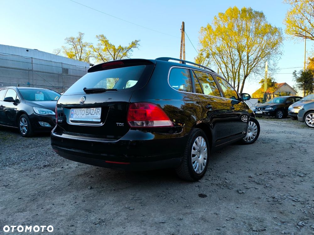 Volkswagen Golf - 6