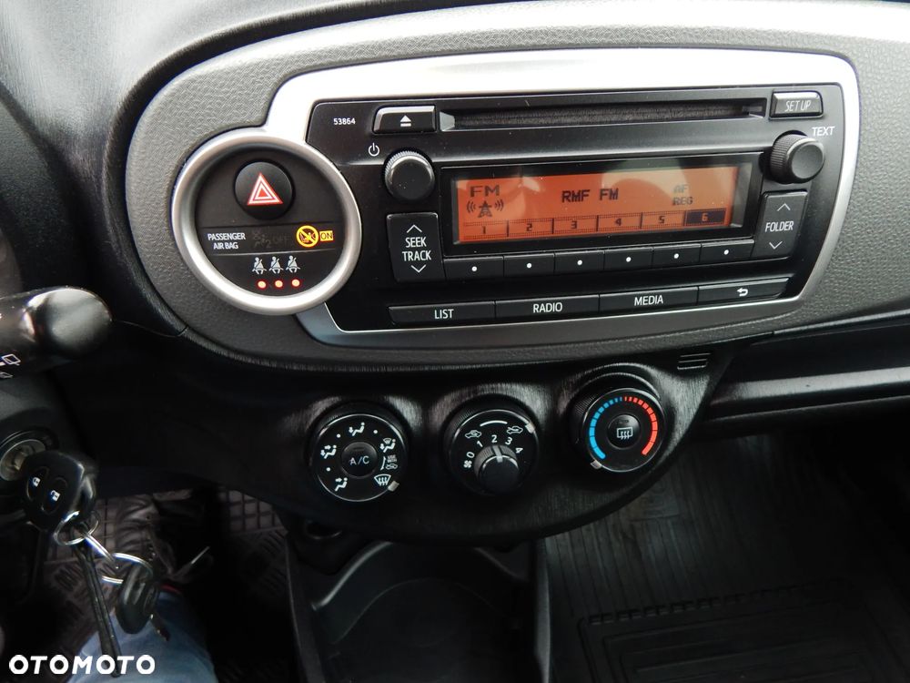 Toyota Yaris 1.33 VVT-i Comfort - 13