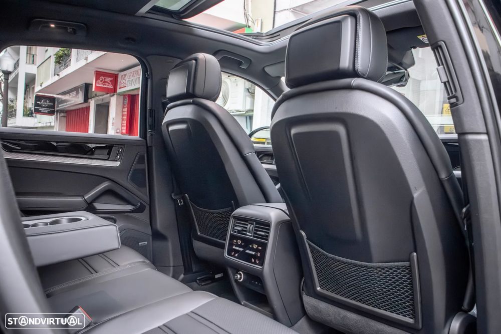 Porsche Cayenne E-Hybrid - 36