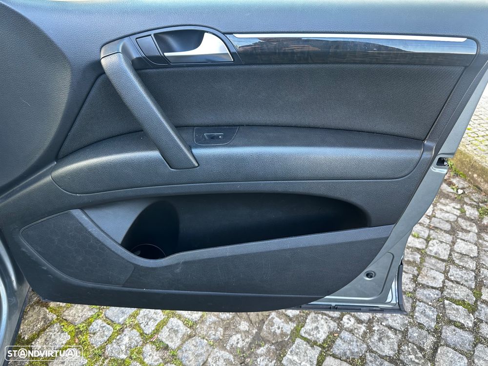 Audi Q7 3.0 TDI Sport Tiptronic - 37