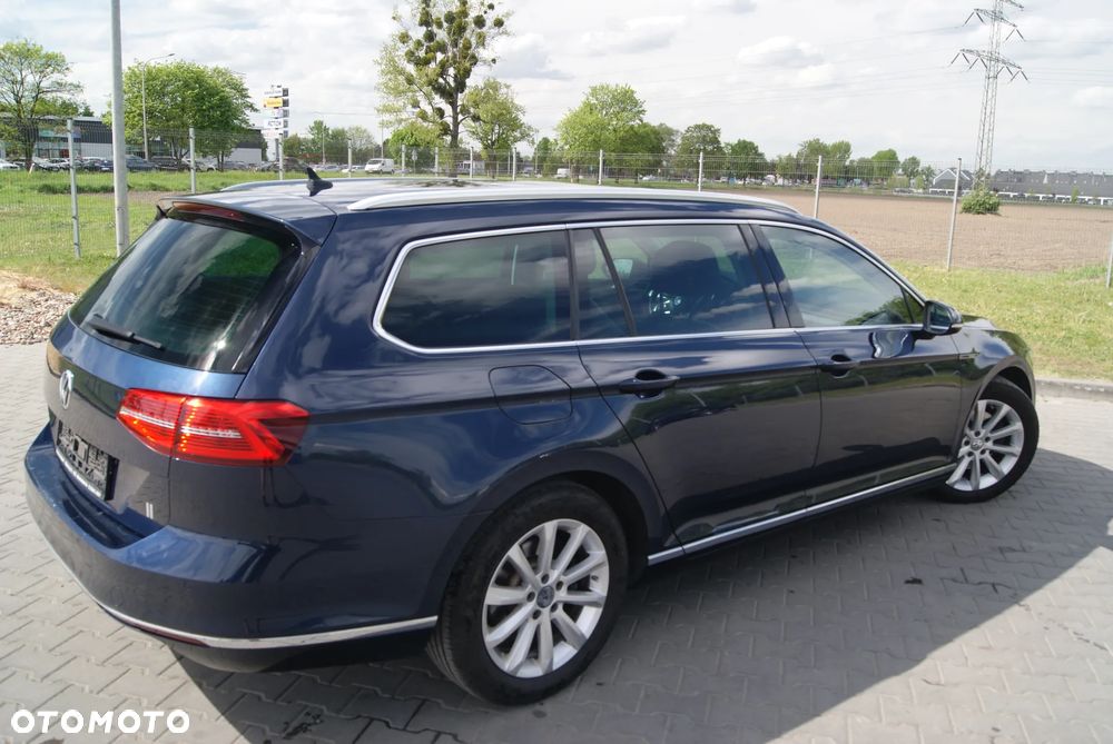 Volkswagen Passat 2.0 TDI SCR 4Mot DSG Highline - 9