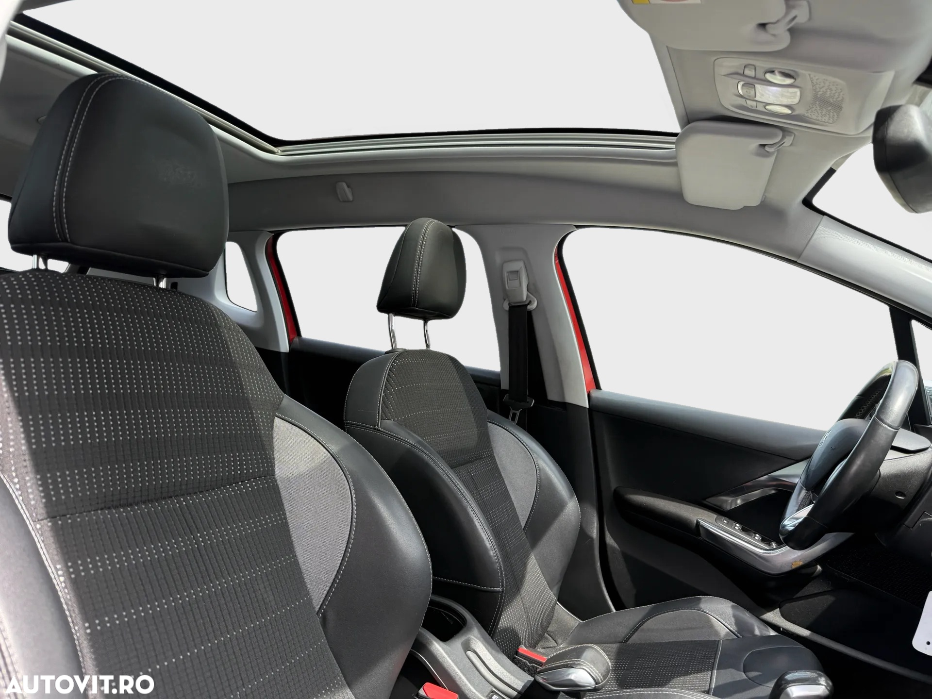 Peugeot 2008 1.2 VTi Allure - 12
