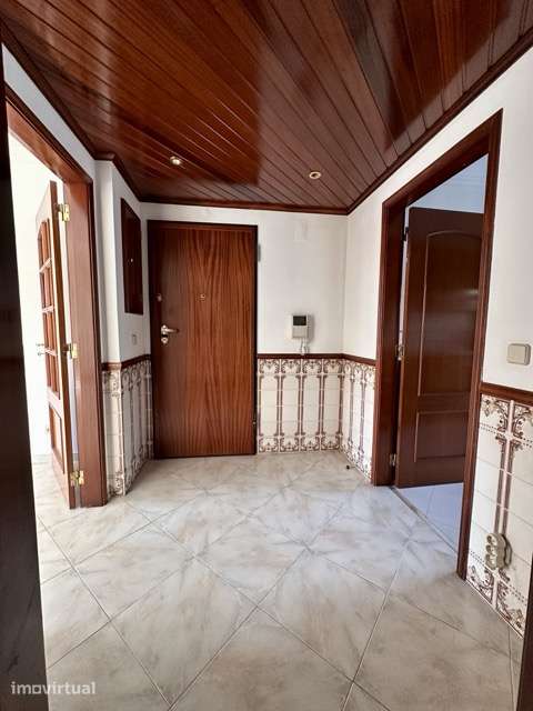 T1 r/c com Terraço e Alpendre, pronto a habitar - Grande imagem: 5/28