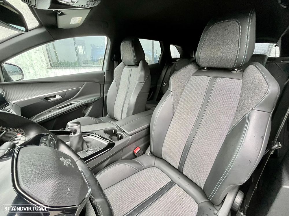Peugeot 3008 1.2 PureTech Allure Pack - 12