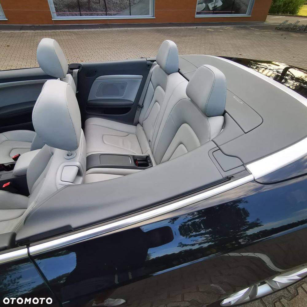 Audi A5 Cabrio - 13