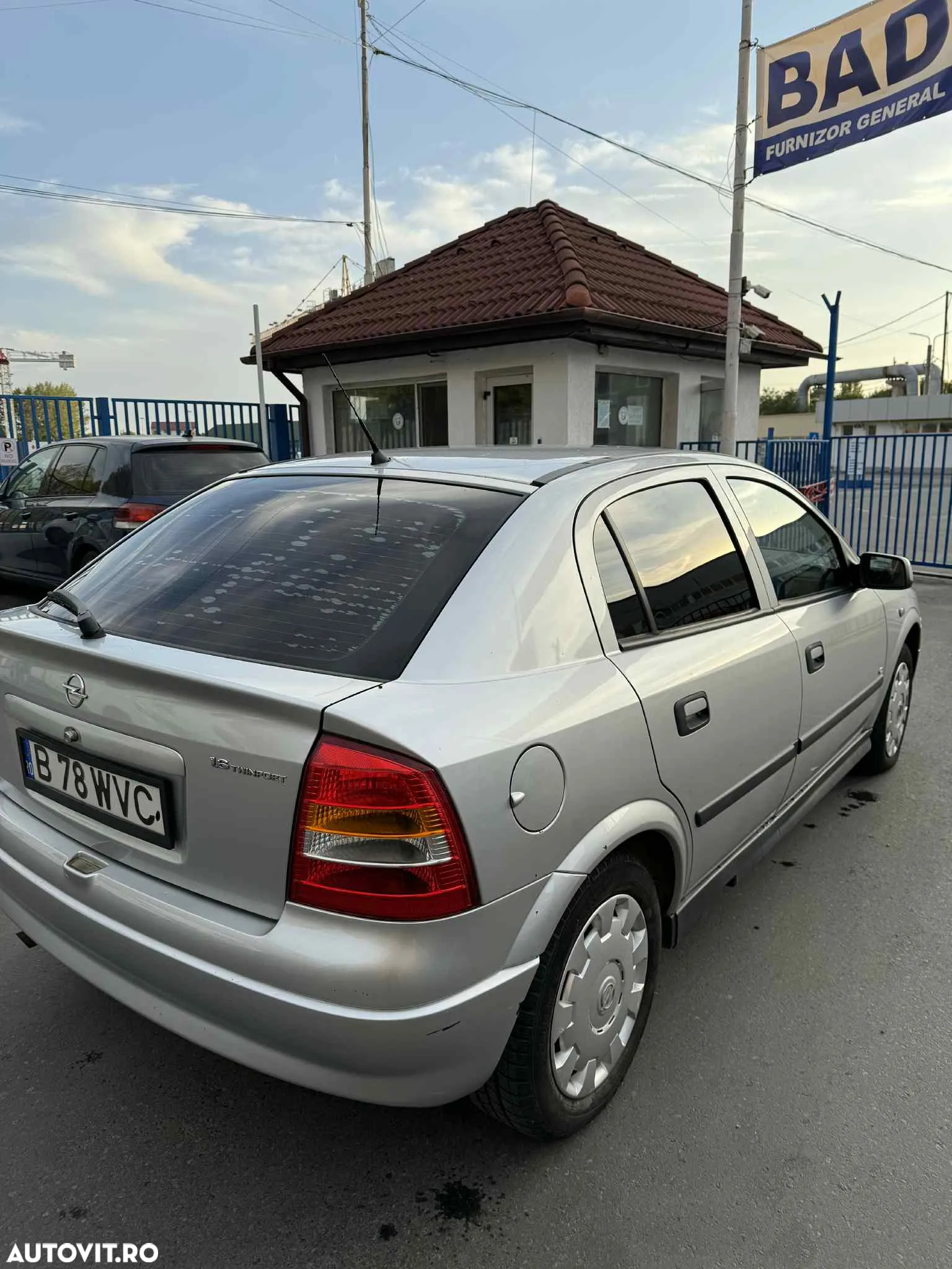 Opel Astra Classic 1.6i - 11
