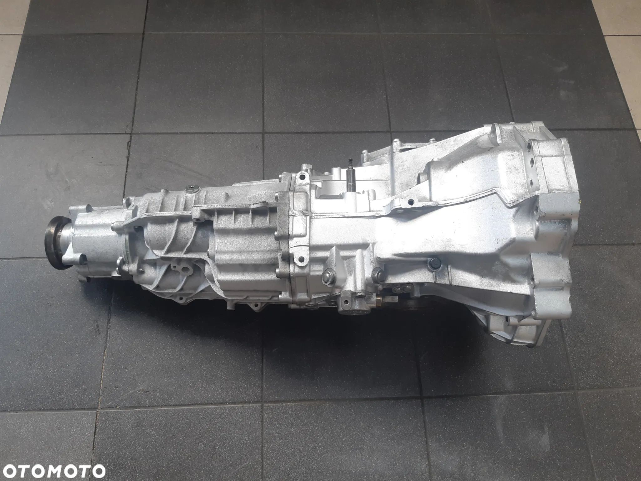 Skrzynia Biegów Audi A4 S4 B6 8E 8H 4.2 V8 FVD manual - 1