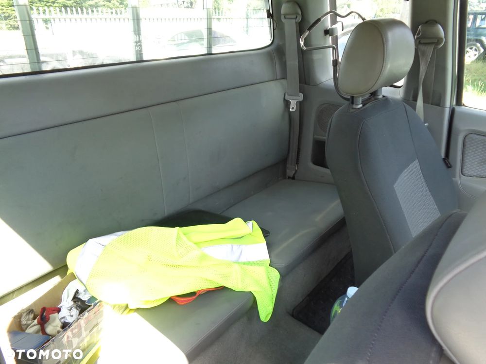 Toyota Hilux 2.5 D-4D DLX 2os 4x2 - 10
