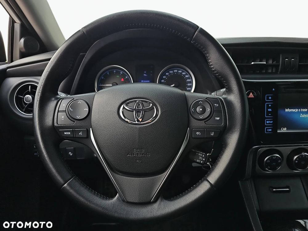 Toyota Corolla 1.6 Comfort - 18