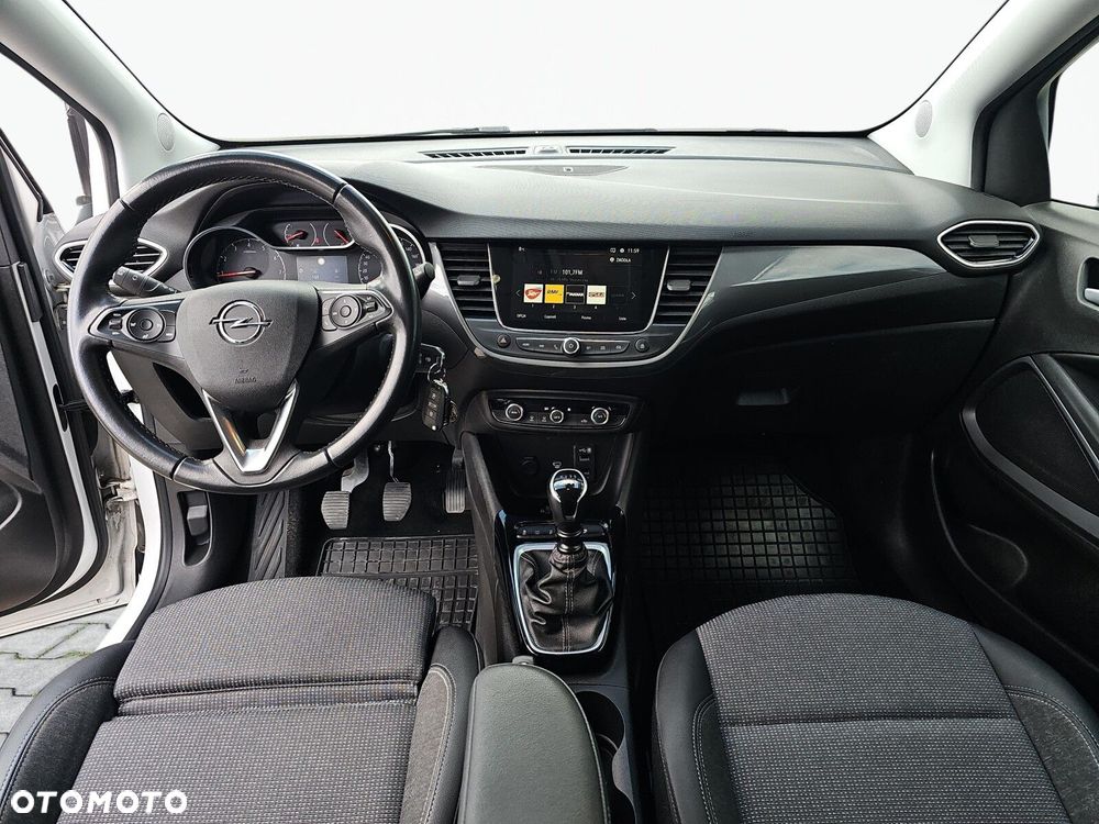 Opel Crossland - 13