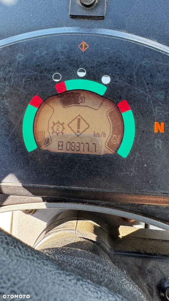 Caterpillar 906H - 12