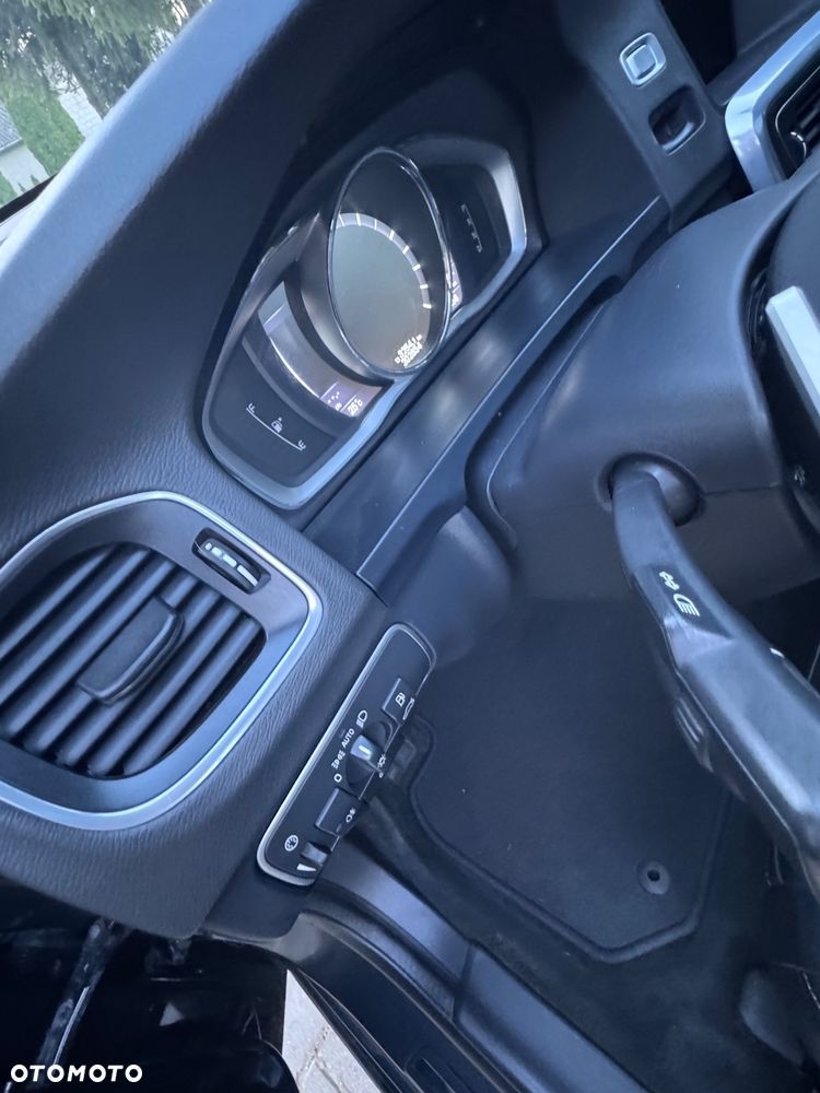 Volvo V60 - 36