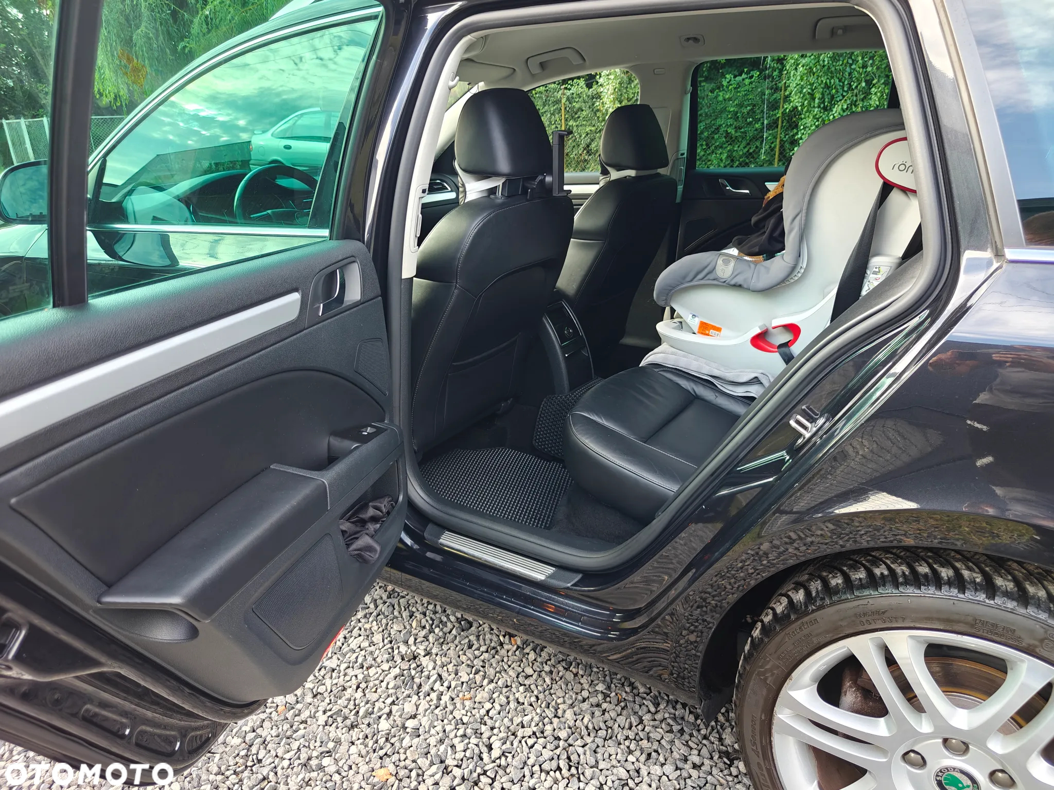 Skoda Superb 2.0 TDI Elegance DSG - 20