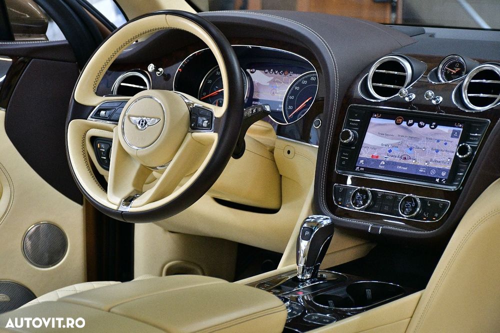 Bentley Bentayga W12 Mulliner - 31