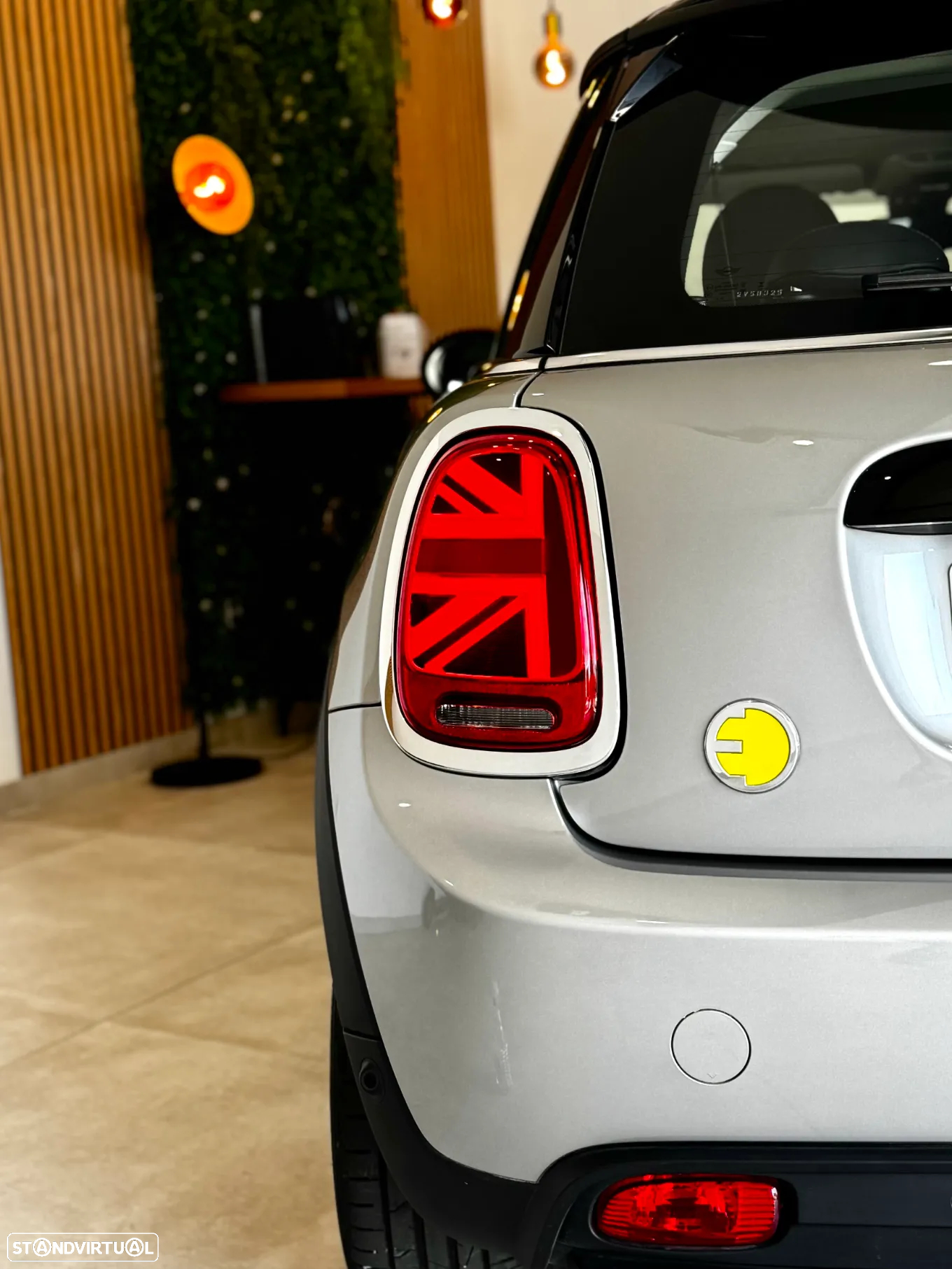MINI 3 Portas Cooper SE Premium Extra Essential - 40