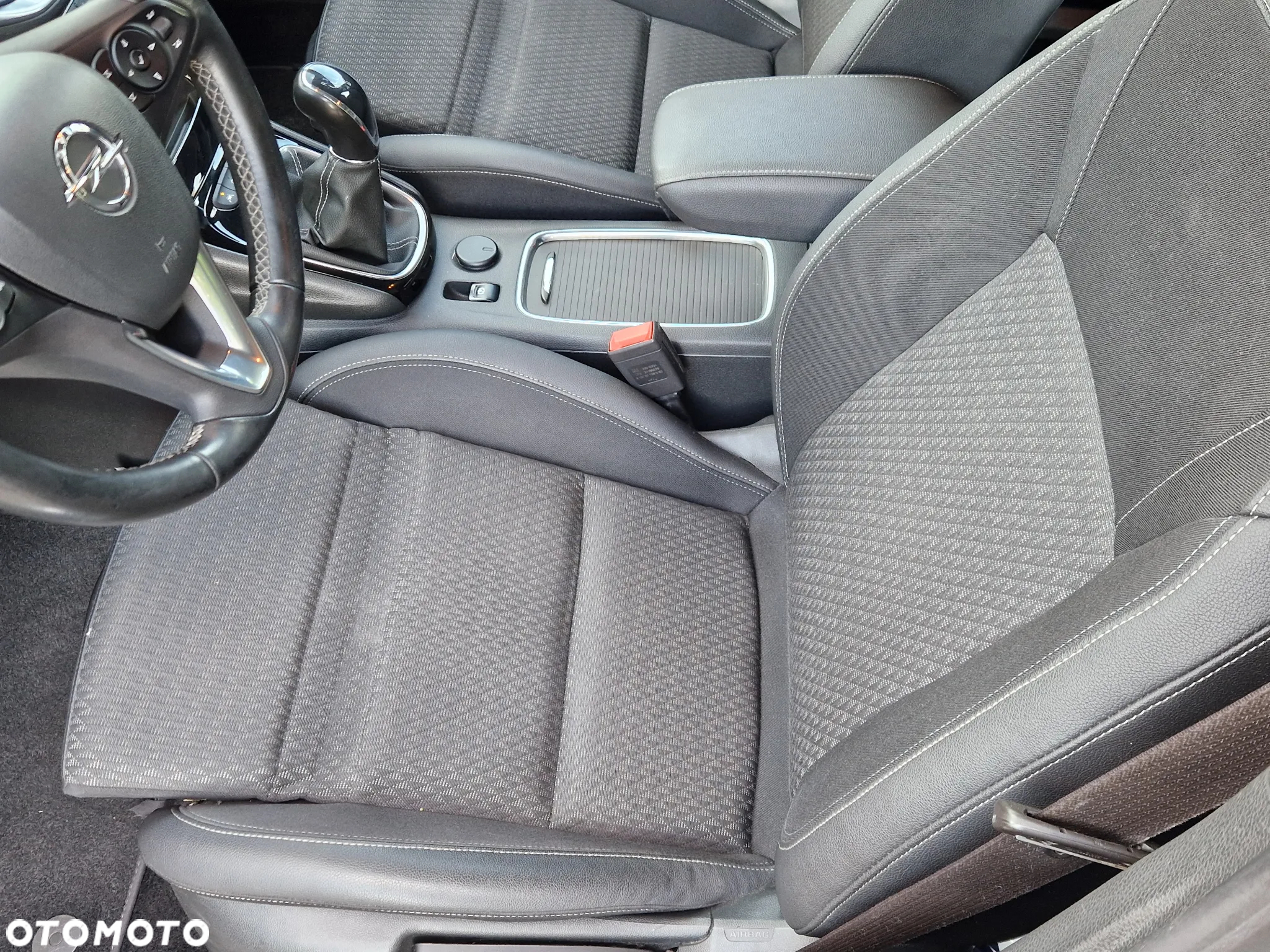 Opel Astra V 1.4 T Dynamic S&S - 27