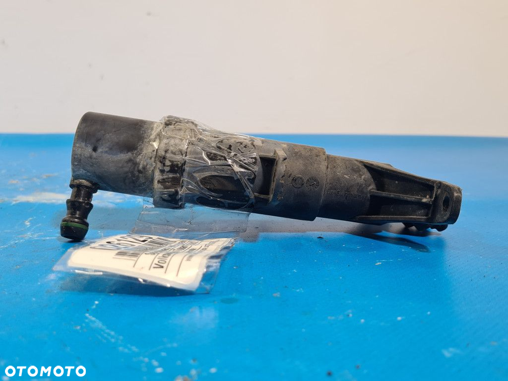 SPRYSKIWACZ LAMPY XENON PRAWY VW TOUAREG I - 4