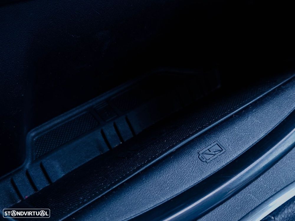 Ford Puma 1.0 EcoBoost MHEV Titanium Design - 23