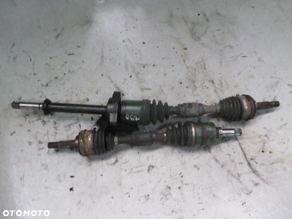 toyota corolla e11 1.9d póloś  lewa lub prawa