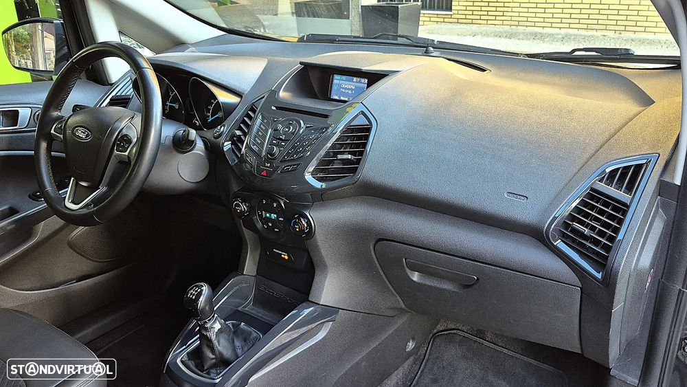 Ford EcoSport 1.0 EcoBoost Titanium - 13