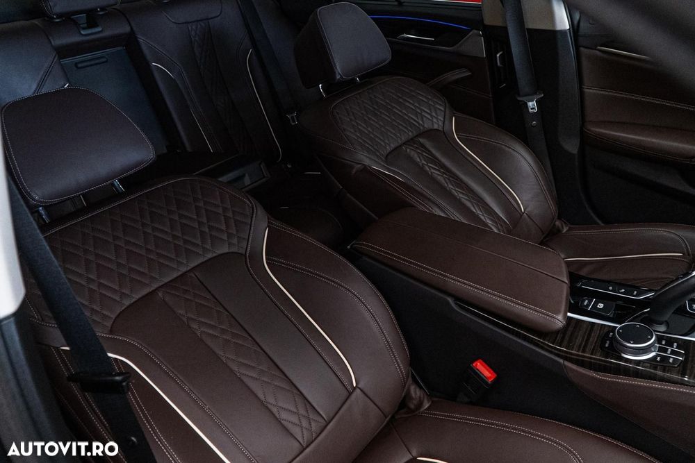 BMW Seria 5 530e iPerformance Aut. Luxury Line - 36