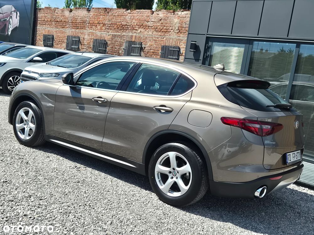 Alfa Romeo Stelvio 2.2 16V AT8 Executive - 9