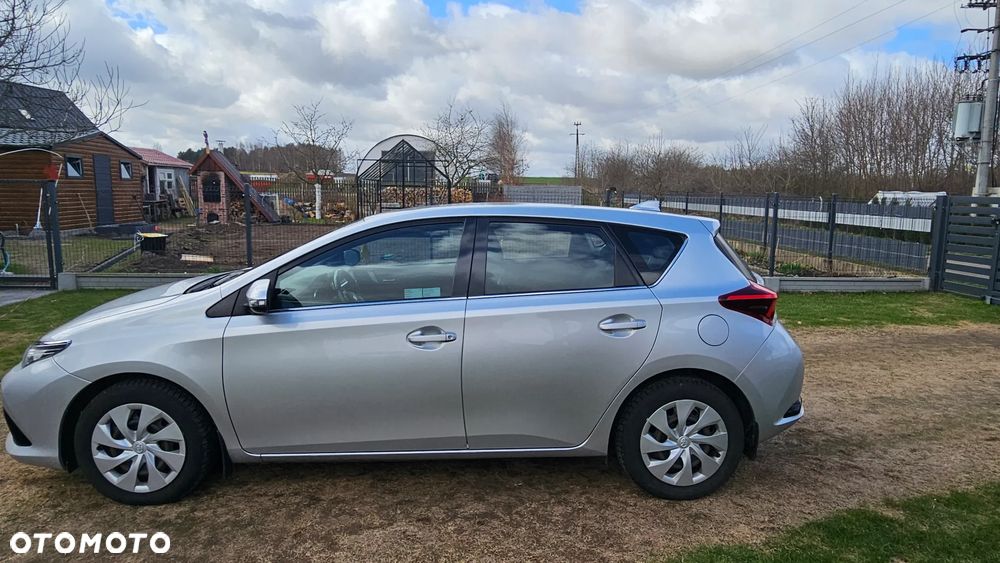 Toyota Auris 1.6 Comfort - 10