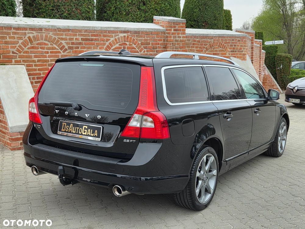 Volvo V70 2.5T Summum - 4