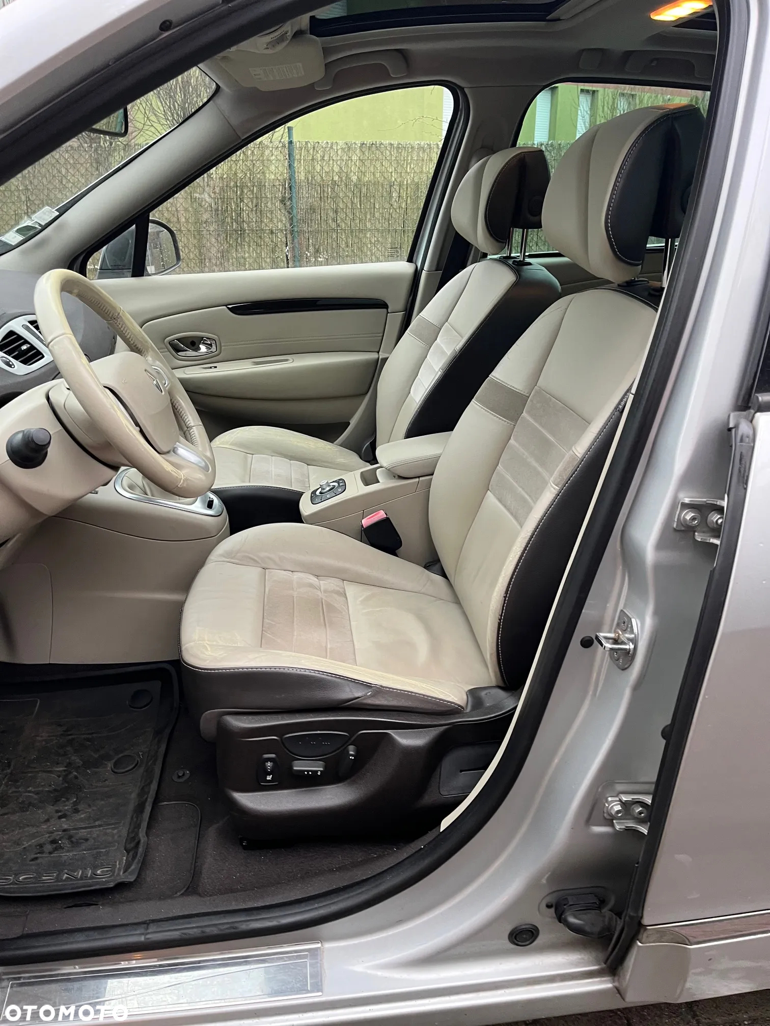 Renault Scenic dCi 150 FAP Luxe - 15