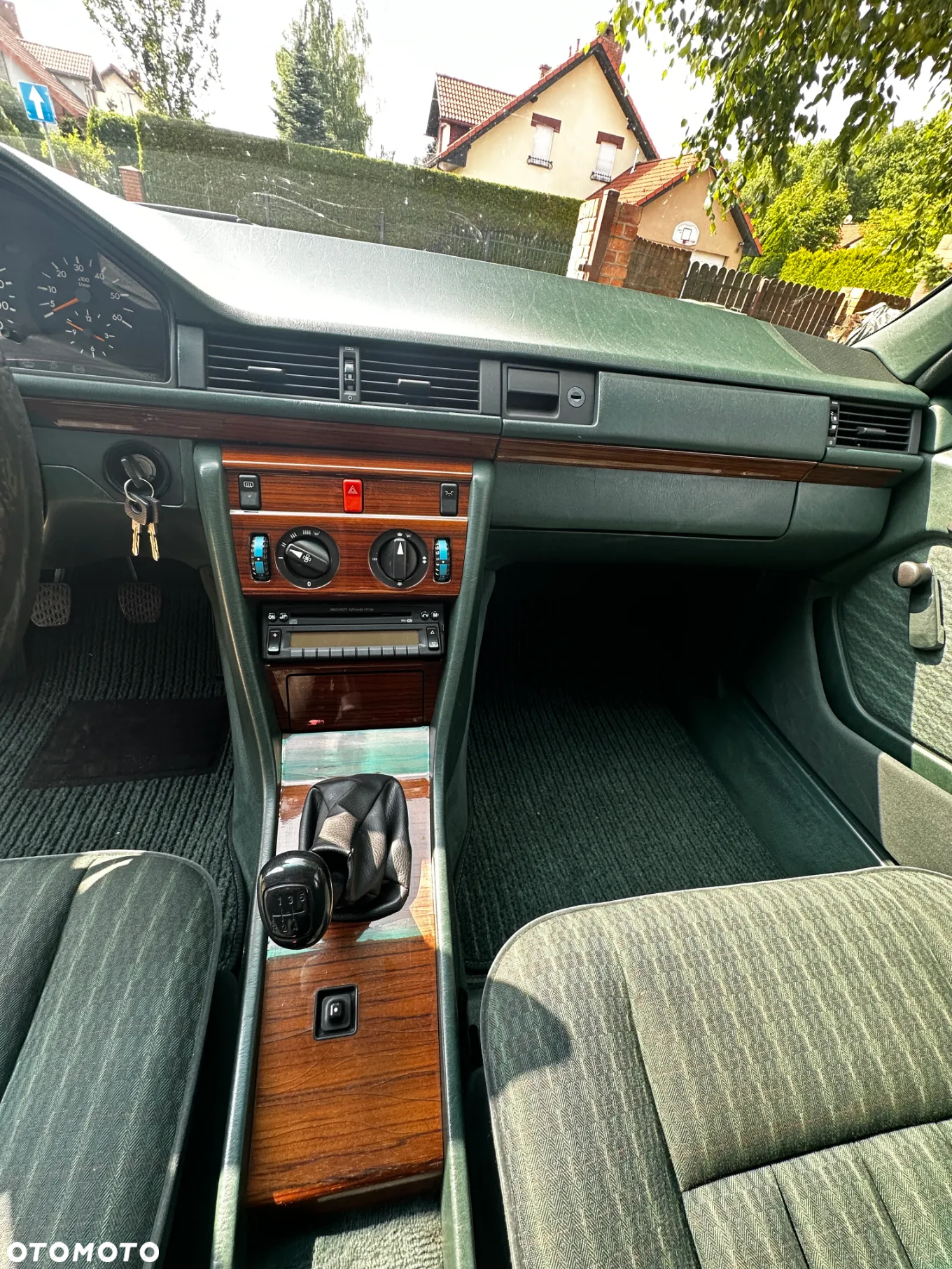 Mercedes-Benz W124 (1984-1993) - 16