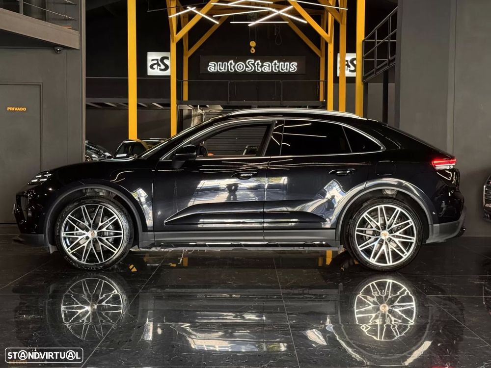 Porsche Macan Electric 4 - 5