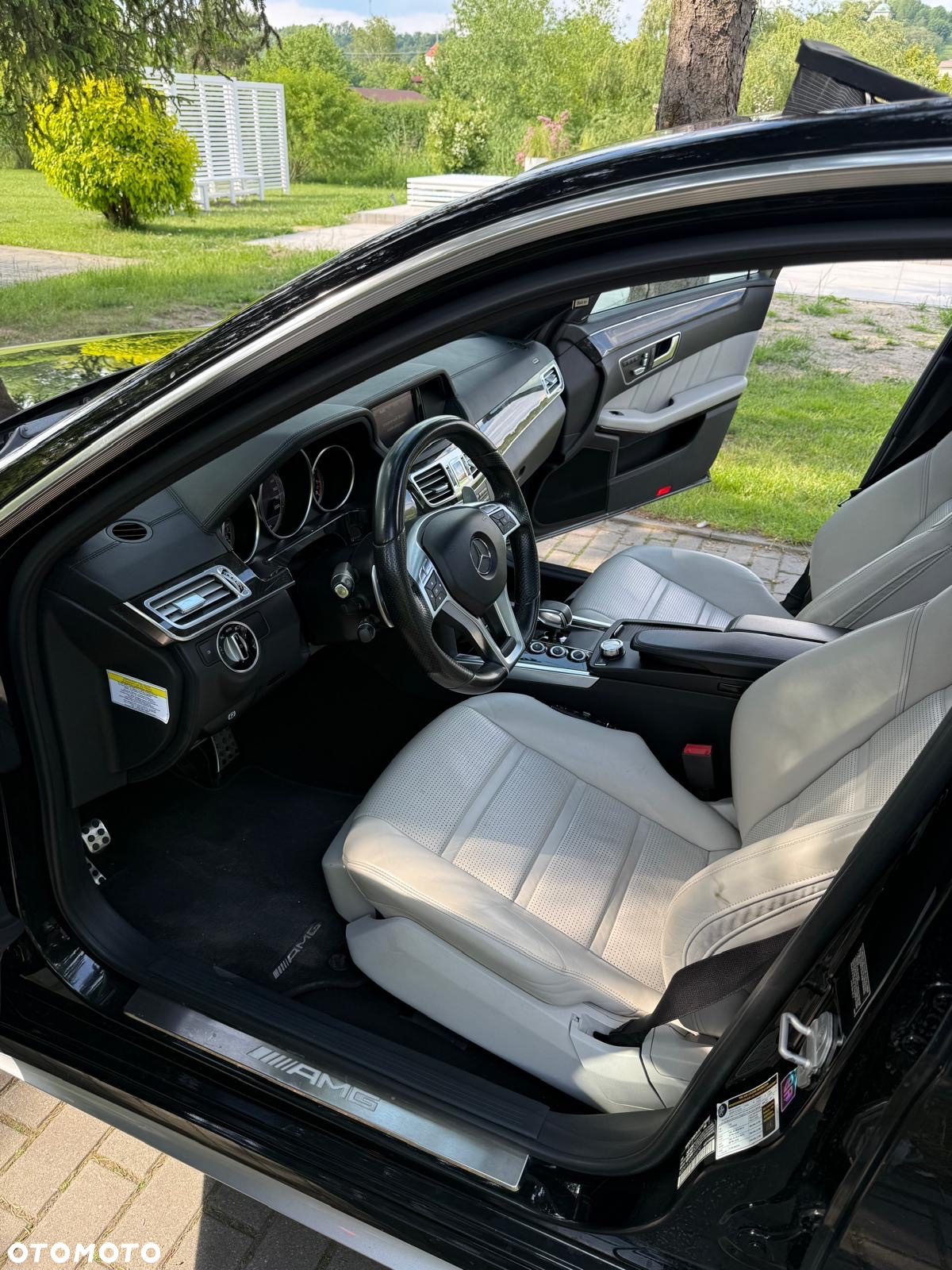 Mercedes-Benz Klasa E 63 AMG S 4-Matic - 15