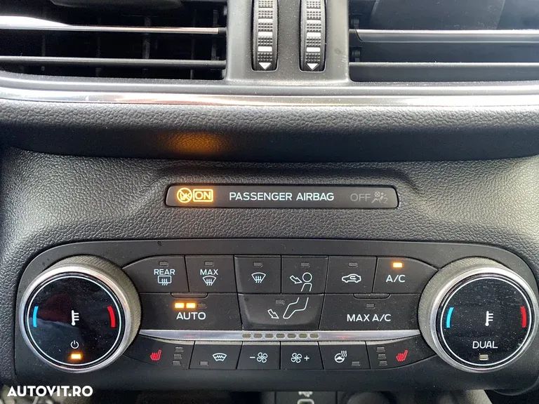 Ford Kuga 2.5 Duratec FHEV AWD Titanium - 16