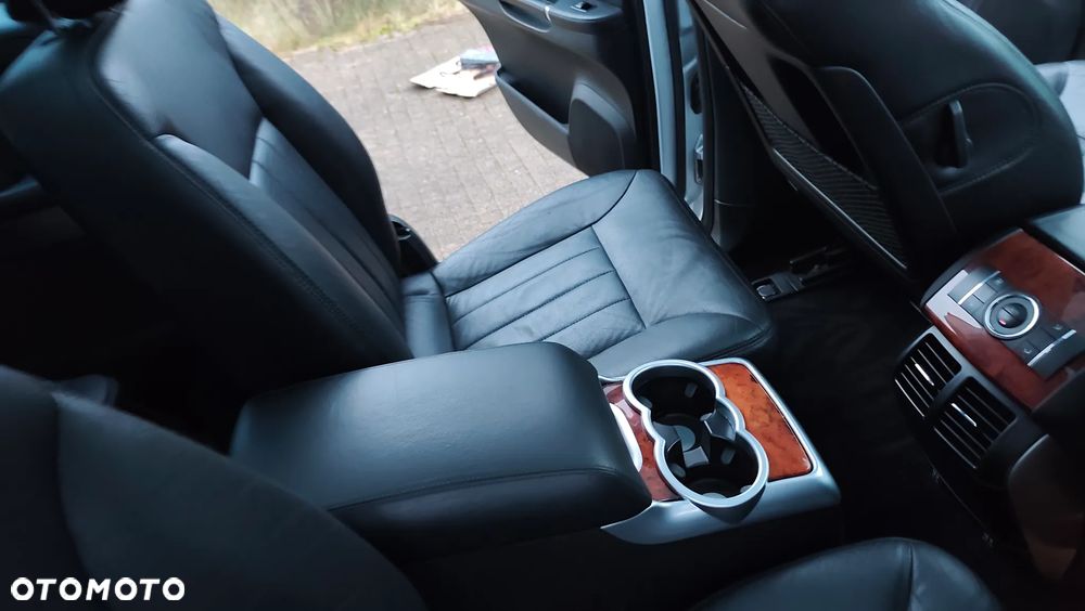 Mercedes-Benz Klasa R 320 CDI L 4Matic 7G-TRONIC Travel Edition - 33