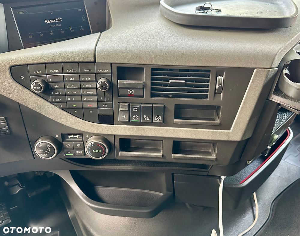 Volvo FH4 460 GLOB XL AUTOMAT SPOJLERY KLIMA I-PARCOOL WEBASTO 2xALUTANK LOW DECK MEGA EURO 6 2014 - 9