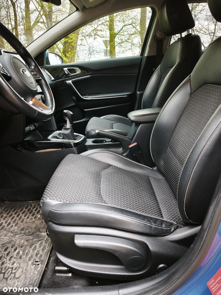 Kia Ceed 1.6 CRDi SCR L Business Line - 6