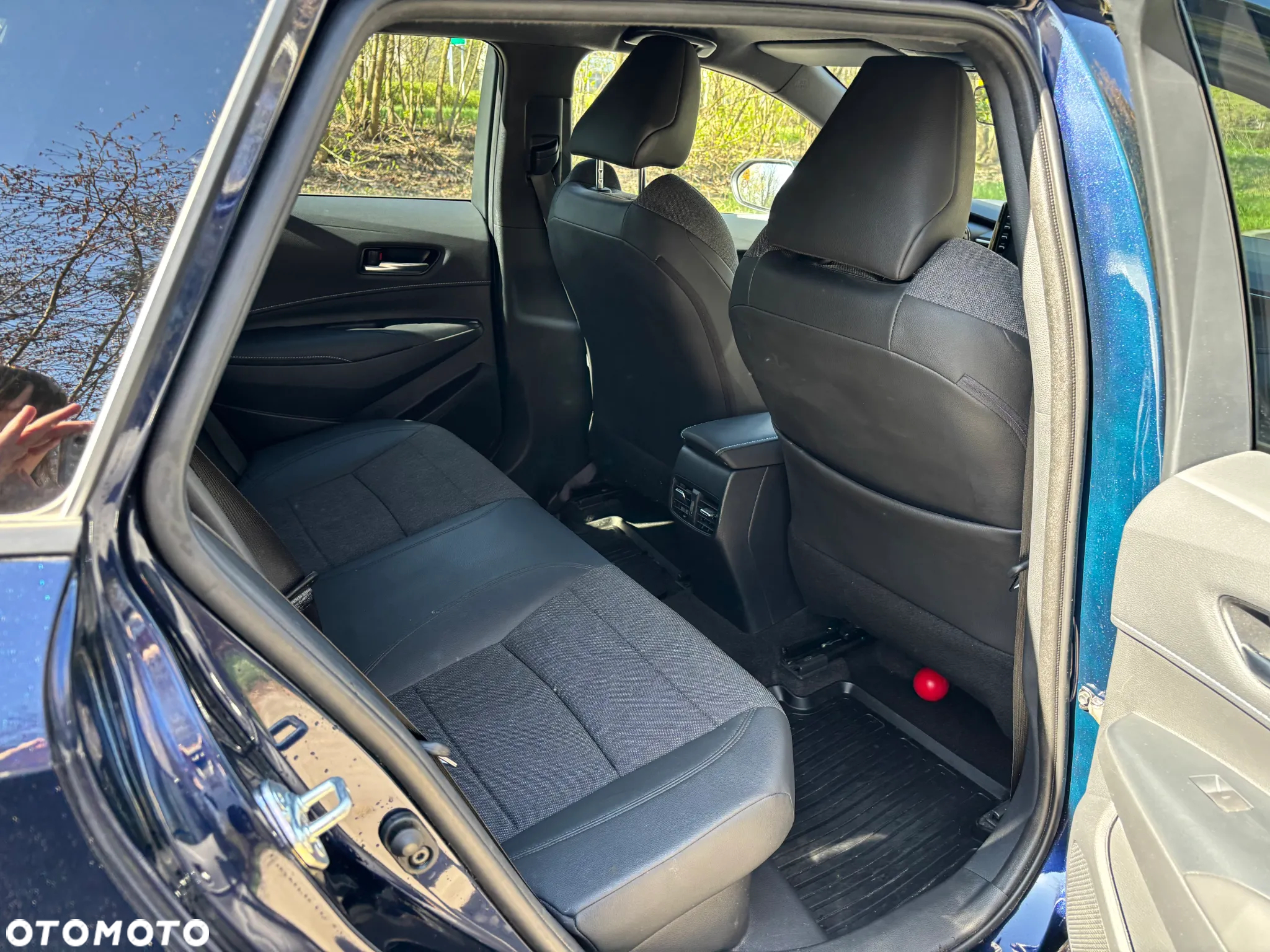Toyota Corolla 2.0 Hybrid Style - 18