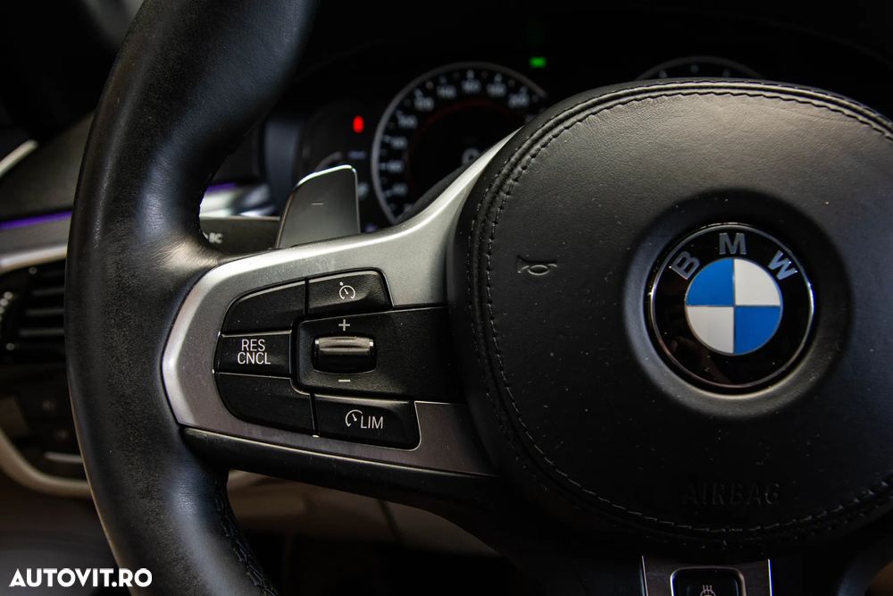 BMW Seria 5 520d xDrive Aut. M Sport Edition - 23