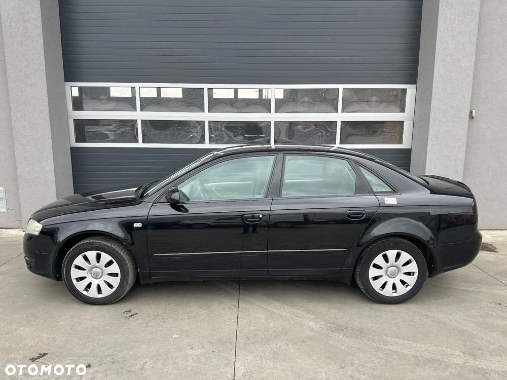 Audi A4 Limousine - 7