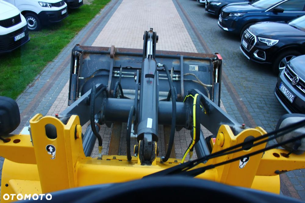Volvo L30G - 26