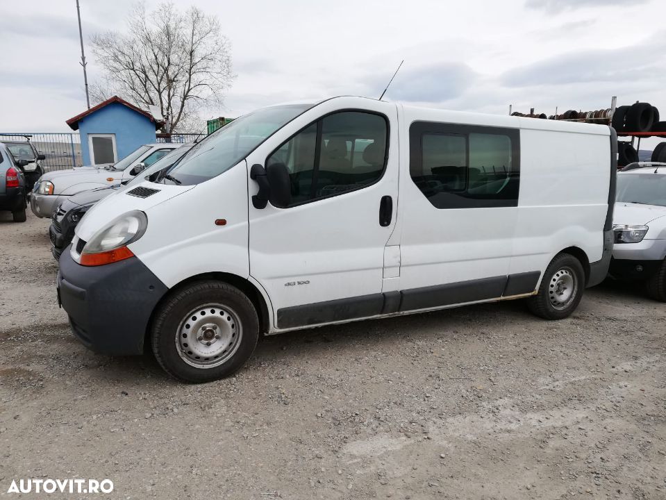 Dezmembrez piese Opel Vivaro - 1