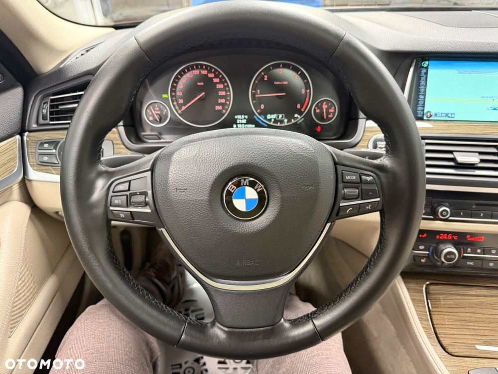 BMW Seria 5 520d xDrive Modern Line - 14