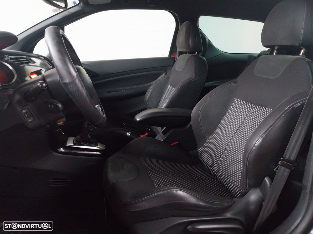 Citroën DS3 1.6 e-HDi Airdream Sport Chic - 4