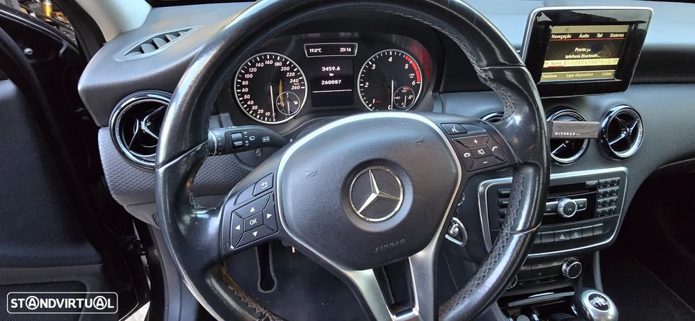 Mercedes-Benz A 180 CDI (BlueEFFICIENCY) Urban - 6