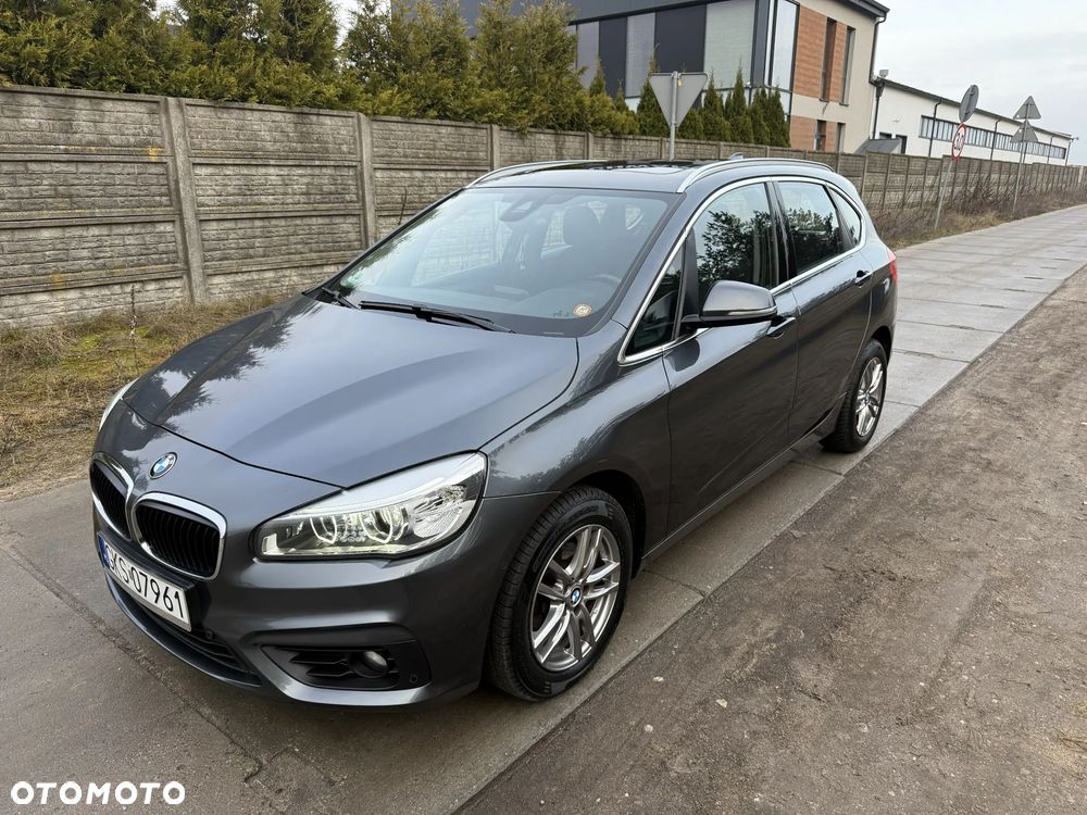 BMW Seria 2 218d Sport Line - 2