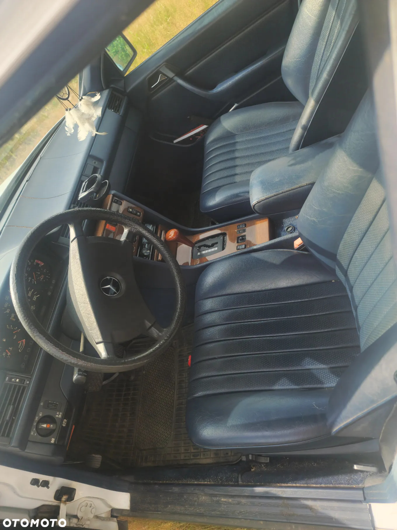 Mercedes-Benz W124 (1984-1993) - 11